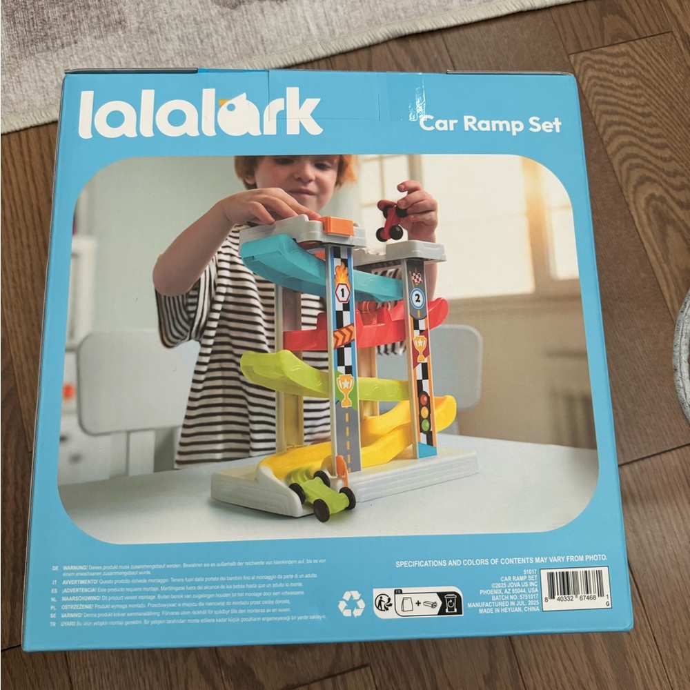 Kids Car Ramp Set - NEW - Picture 2 of 3